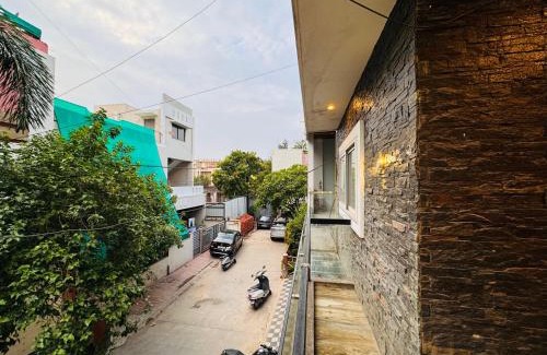 Indore House | Home Escape 3BHK Luxury Duplex, Vijay Nagar