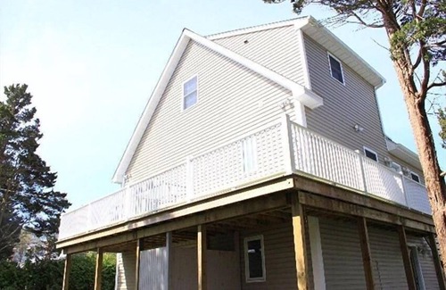 Weekapaug House | Home in Weekapaug Beach Area Rhode Island Shore With a Beach and Parking Pass
