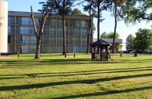 Olive Branch Hotel | Home Inn Woods Hotel