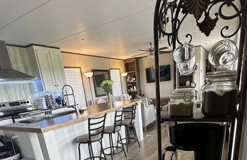 Del Valle House | Home near Austin-Airport/COTA/Tesla