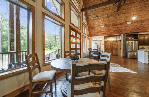 Hochatown Cabin | Home Sweet 'Homa - Rustic Chic Luxury- 5 Bedroom Cabin w/ALL Amenities!