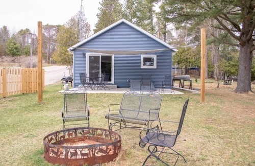 Coloma House | Home with access to Pleasant Lake