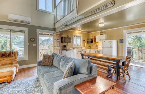 Florence Cottage | Home with Guest Cottage & Private Hot Tub - Close Beach Access, Dogs OK