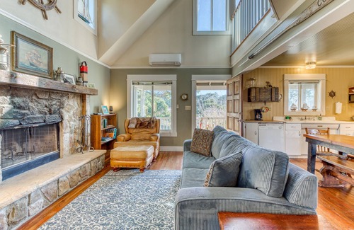 Florence Cottage | Home with Guest Cottage & Private Hot Tub - Close Beach Access, Dogs OK