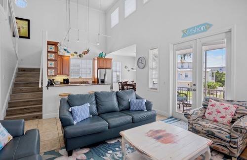 Holmes Beach House | Home with Private Pool and Hot Tub! 3 Blocks to Beach!