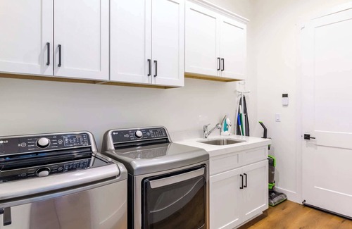 Flagstaff House | Home with Studio near Pine Canyon