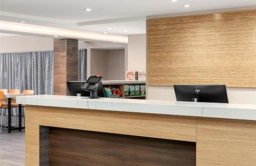 Rosemount Hotel | Home2 Suites By Hilton Kitchener