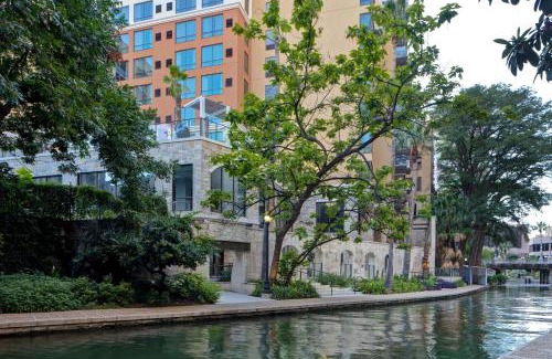 Main - Military Plaza Hotel | Home2 Suites By Hilton San Antonio on the Riverwalk