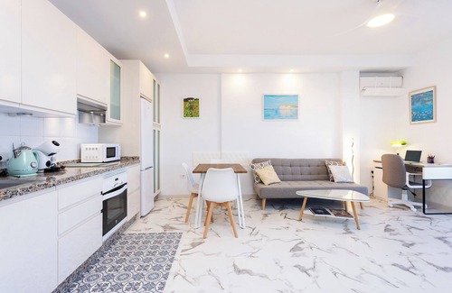 Las Caletillas Apartment | Home2Book Sea Breeze Apartment, Pool & Terrace