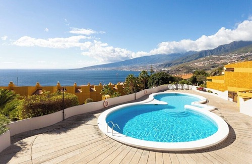 Radazul Ski Chalet | Home2Book Stunning Ocean Views Radazul Pool