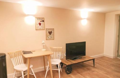Sheffield City Centre Apartment | Homely Serviced Apartments - Figtree