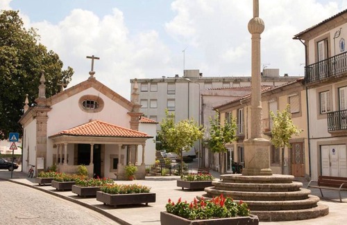 Ponte da Barca Apartment | Homerez - 100 m away from the beach! Apartement for 2 ppl. at Ponte da Barca