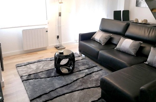 Mogro Apartment | Homerez - 200 m away from the beach! Appartement for 3 ppl. with jacuzzi