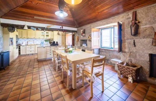 Irivo Villa | Homerez - Amazing villa for 10 ppl. with swimming-pool and garden at Penafiel