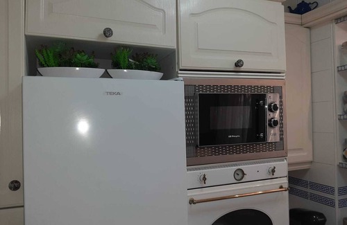 Cadiz Apartment | Homerez - Apartment in Cadiz, near the beach