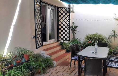Cadiz Apartment | Homerez - Apartment in Cadiz, near the beach