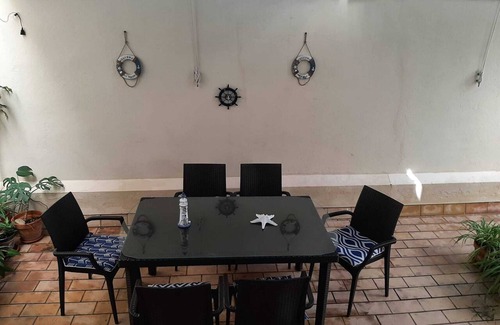 Cadiz Apartment | Homerez - Apartment in Cadiz, near the beach