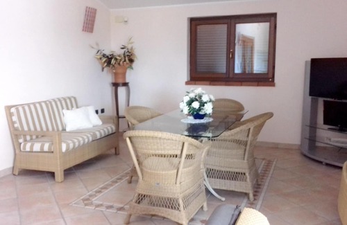 Eboli Apartment | Homerez - Appartement 450 m away from the beach for 7 ppl. with shared pool
