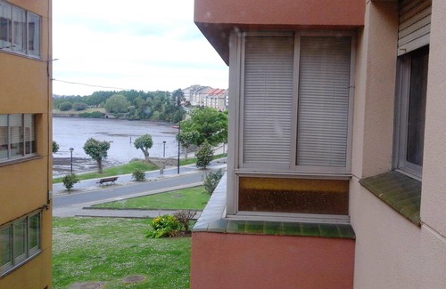 Cambre Apartment | Homerez - Appartement 5 km away from the beach for 4 ppl. with balcony at Cambre