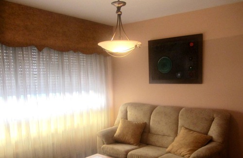 Cambre Apartment | Homerez - Appartement 5 km away from the beach for 4 ppl. with balcony at Cambre