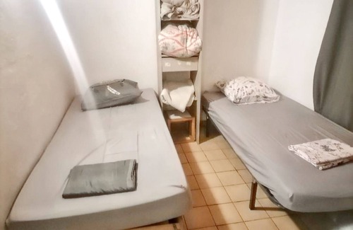 Montfavet Apartment | Homerez - Apt. Avignon w/Terrace