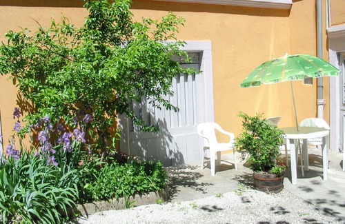 Salins-les-Bains Apartment | Homerez - Apt. in Salins-les-Bains, parking included