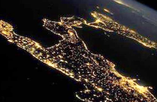 Reggio Calabria Apartment | Homerez - Beautiful appartement for 4 ppl. with terrace at Reggio Calabria