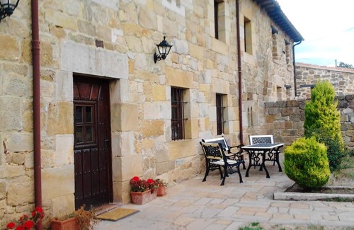 Cillamayor Apartment | Homerez - Beautiful studio for 3 ppl. with terrace at Menaza