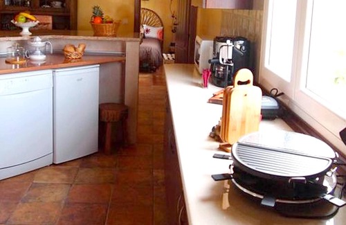 Daimiel Villa | Homerez - Big villa for 10 ppl. with swimming-pool and jacuzzi