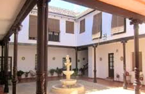 Almagro House | Homerez - Big house for 12 ppl. with terrace at Almagro