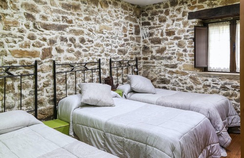 Yerbo House | Homerez - Big house for 12 ppl. with jacuzzi and terrace at Tineo