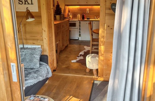 Saint-Bon-Tarentaise Ski Chalet | Homerez - Chalet in Courchevel