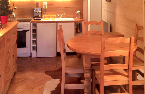 Saint-Bon-Tarentaise Ski Chalet | Homerez - Chalet in Courchevel