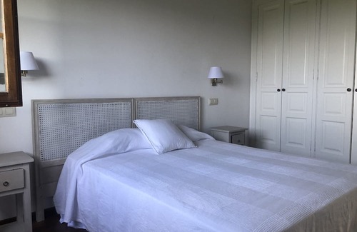 Canedo House | Homerez - Charming House in Sabugo with Sea View