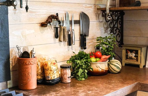 Marigny l'Eglise Ski Chalet | Homerez - Cosy chalet in Marigny-l'Église