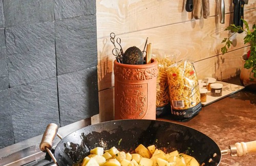 Marigny l'Eglise Ski Chalet | Homerez - Cosy chalet in Marigny-l'Église