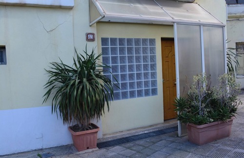 Reggio Calabria Apartment | Homerez - Cosy flat in Reggio Calabria