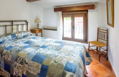 Puebla de Don Rodrigo House | Homerez - House for 8 ppl. with jacuzzi and spa at Puebla de Don Rodrigo