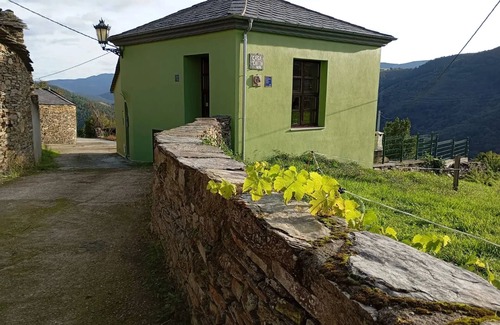 Grandas de Salime House | Homerez - House in Grandas de Salime