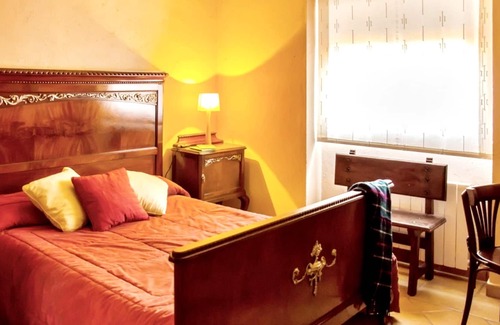 Picon House | Homerez - House for 6 ppl. with swimming-pool, garden and terrace at Picón