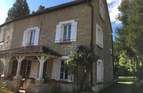 Vienne-en-Arthies House | Homerez - House in Vienne-en-Arthies