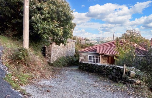 Chantada House | Homerez - House in Lugo with View