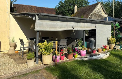 Noe House | Homerez - House with spa and garden in Noé