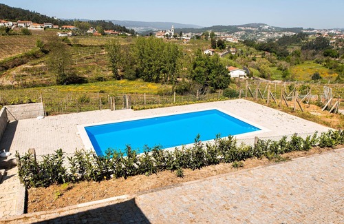 Castelo de Paiva Villa | Homerez - Large villa for 13 people. with swimming pool, terrace and balcony in Fornos
