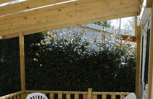 La Roque-d'Antheron House | Homerez - Nice bungalow for 6 ppl. with shared pool at La Roque-d'Anthéron