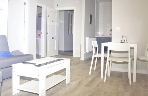 Leon City Centre Apartment | Homerez - Nice appartement for 4 ppl. at León