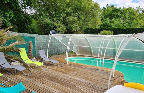 Labouheyre House | Homerez - Nice house for 8 ppl. with swimming-pool and terrace at Labouheyre