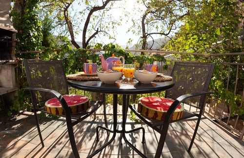 Laroya House | Homerez - Nice house for 2 ppl. with shared pool, jacuzzi and terrace at Laroya
