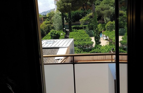 Platja d'Aro Apartment | Homerez - Spacious Apartment in Platja d'Aro - Sunny Terrace