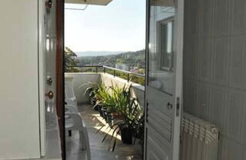 Oliveira do Castelo Apartment | Homerez - Spacious apartment with fireplace in Guimarães